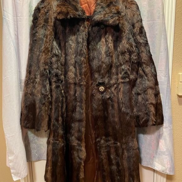 Vintage 1940’s Fur Brown and Black Fur Coat - Picture 15 of 15